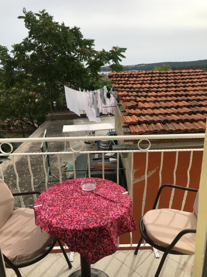 Rooms Laura เมดูลิน ภายนอก รูปภาพ